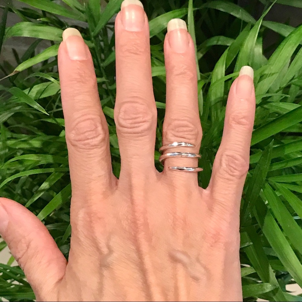 Chloe + Isabel Shiny Silver Toujours Ring, Size 7